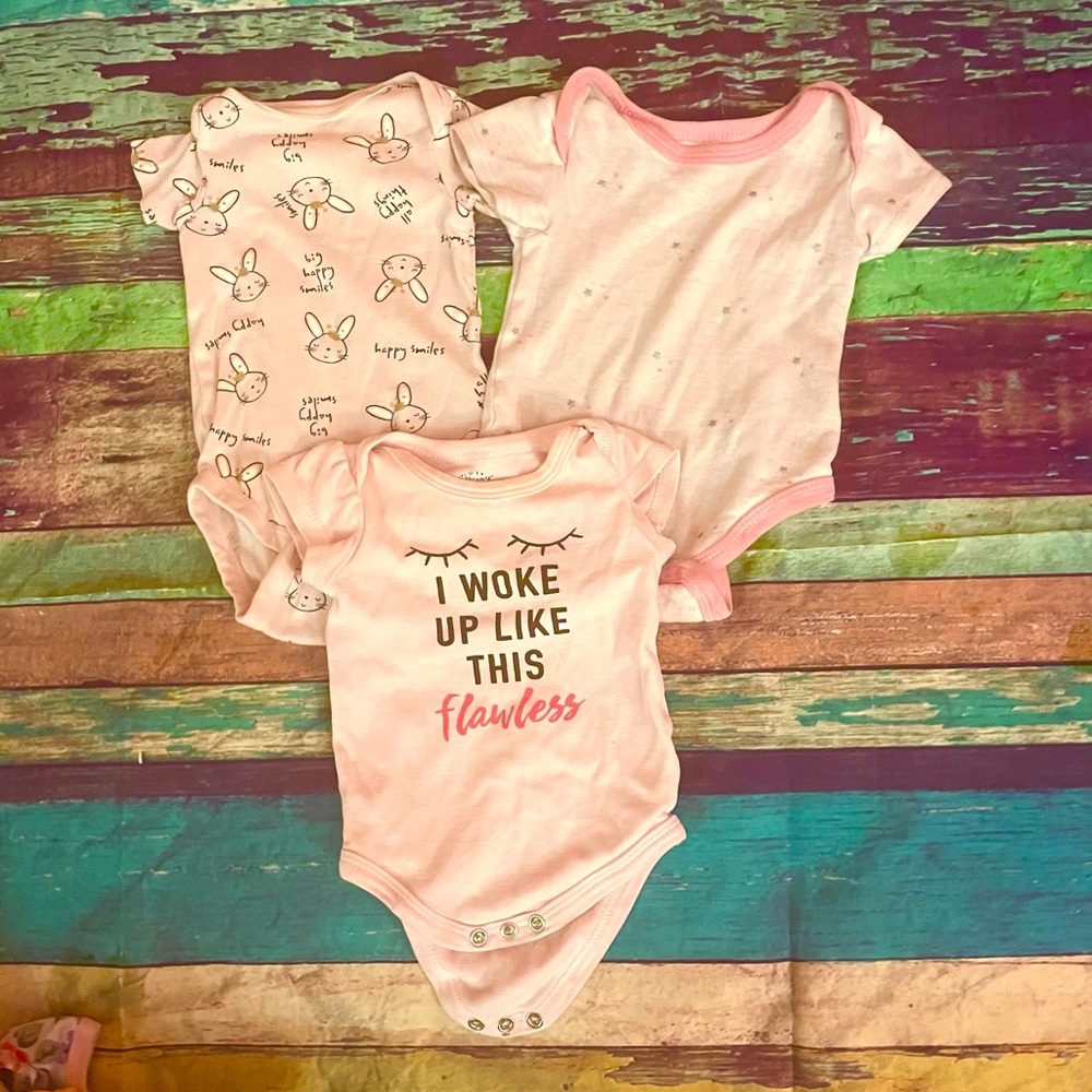 Three tshirts 0-3 months